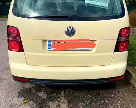 Бежевий Фольксваген Туран, об'ємом двигуна 2 л та пробігом 270 тис. км за 6900 $, фото 3 на Automoto.ua