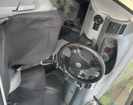 Бежевий Фольксваген Туран, об'ємом двигуна 2 л та пробігом 270 тис. км за 6900 $, фото 5 на Automoto.ua