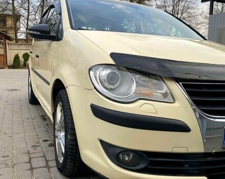 Бежевий Фольксваген Туран, об'ємом двигуна 1.9 л та пробігом 266 тис. км за 7300 $, фото 6 на Automoto.ua