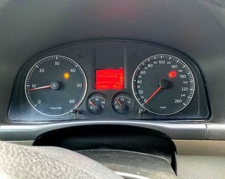 Бежевий Фольксваген Туран, об'ємом двигуна 1.9 л та пробігом 266 тис. км за 7300 $, фото 4 на Automoto.ua