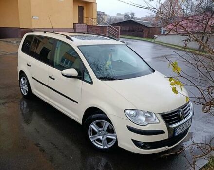 Бежевый Фольксваген Туран, объемом двигателя 1.39 л и пробегом 298 тыс. км за 8800 $, фото 2 на Automoto.ua