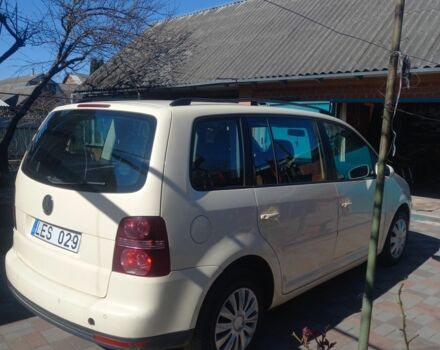 Бежевый Фольксваген Туран, объемом двигателя 2 л и пробегом 300 тыс. км за 3300 $, фото 5 на Automoto.ua