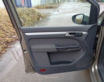 Бежевый Фольксваген Туран, объемом двигателя 1.4 л и пробегом 197 тыс. км за 7400 $, фото 9 на Automoto.ua