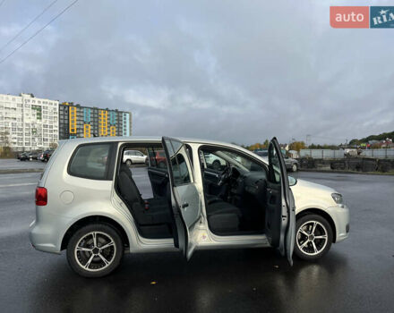 Бежевий Фольксваген Туран, об'ємом двигуна 1.4 л та пробігом 258 тис. км за 7400 $, фото 24 на Automoto.ua