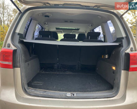 Бежевый Фольксваген Туран, объемом двигателя 1.39 л и пробегом 209 тыс. км за 7900 $, фото 13 на Automoto.ua