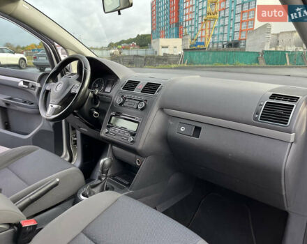 Бежевый Фольксваген Туран, объемом двигателя 1.4 л и пробегом 258 тыс. км за 7800 $, фото 32 на Automoto.ua