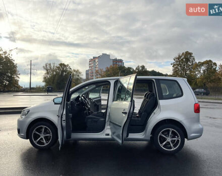 Бежевый Фольксваген Туран, объемом двигателя 1.4 л и пробегом 258 тыс. км за 7800 $, фото 24 на Automoto.ua