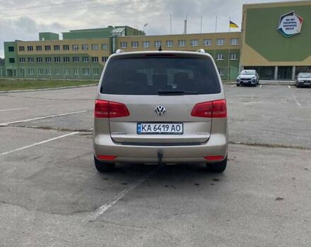 Бежевый Фольксваген Туран, объемом двигателя 1.97 л и пробегом 369 тыс. км за 11700 $, фото 6 на Automoto.ua