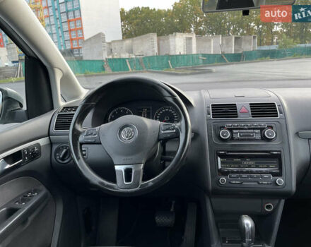 Бежевий Фольксваген Туран, об'ємом двигуна 1.4 л та пробігом 258 тис. км за 7400 $, фото 39 на Automoto.ua