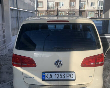 Бежевий Фольксваген Туран, об'ємом двигуна 1.6 л та пробігом 240 тис. км за 7000 $, фото 3 на Automoto.ua