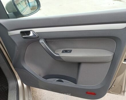 Бежевый Фольксваген Туран, объемом двигателя 1.4 л и пробегом 197 тыс. км за 7400 $, фото 10 на Automoto.ua