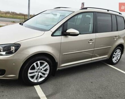 Бежевый Фольксваген Туран, объемом двигателя 2 л и пробегом 205 тыс. км за 12750 $, фото 32 на Automoto.ua