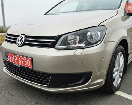 Бежевый Фольксваген Туран, объемом двигателя 2 л и пробегом 205 тыс. км за 12750 $, фото 10 на Automoto.ua