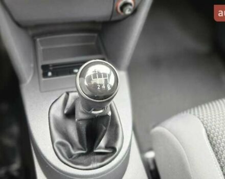 Бежевый Фольксваген Туран, объемом двигателя 2 л и пробегом 205 тыс. км за 12750 $, фото 81 на Automoto.ua