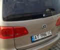 Бежевий Фольксваген Туран, об'ємом двигуна 1.6 л та пробігом 251 тис. км за 12500 $, фото 4 на Automoto.ua