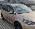 Бежевий Фольксваген Туран, об'ємом двигуна 1.6 л та пробігом 251 тис. км за 12500 $, фото 1 на Automoto.ua