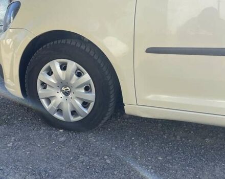 Бежевый Фольксваген Туран, объемом двигателя 1.97 л и пробегом 243 тыс. км за 9500 $, фото 23 на Automoto.ua