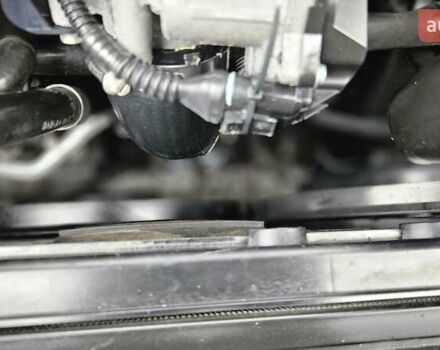 Бежевый Фольксваген Туран, объемом двигателя 2 л и пробегом 205 тыс. км за 12750 $, фото 63 на Automoto.ua