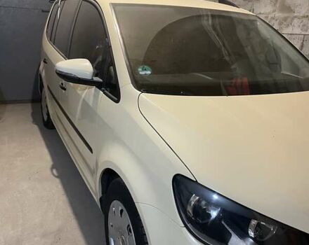 Бежевый Фольксваген Туран, объемом двигателя 1.97 л и пробегом 243 тыс. км за 9500 $, фото 54 на Automoto.ua