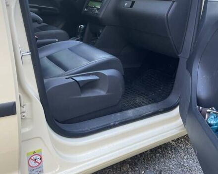 Бежевый Фольксваген Туран, объемом двигателя 1.97 л и пробегом 243 тыс. км за 9500 $, фото 9 на Automoto.ua