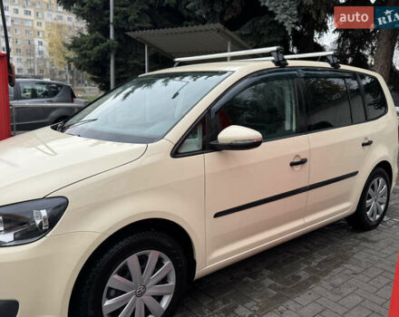 Бежевий Фольксваген Туран, об'ємом двигуна 1.97 л та пробігом 364 тис. км за 8250 $, фото 4 на Automoto.ua