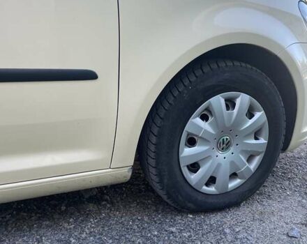 Бежевый Фольксваген Туран, объемом двигателя 1.97 л и пробегом 243 тыс. км за 9500 $, фото 30 на Automoto.ua