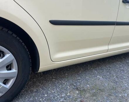 Бежевый Фольксваген Туран, объемом двигателя 1.97 л и пробегом 243 тыс. км за 9500 $, фото 33 на Automoto.ua