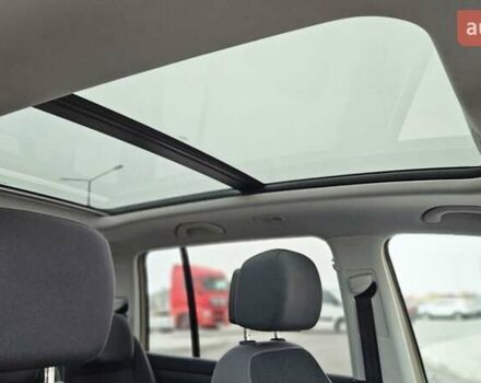 Бежевый Фольксваген Туран, объемом двигателя 2 л и пробегом 205 тыс. км за 12750 $, фото 56 на Automoto.ua