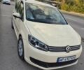 Бежевый Фольксваген Туран, объемом двигателя 1.97 л и пробегом 375 тыс. км за 9999 $, фото 1 на Automoto.ua