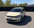 Бежевий Фольксваген Туран, об'ємом двигуна 1.97 л та пробігом 288 тис. км за 15235 $, фото 1 на Automoto.ua