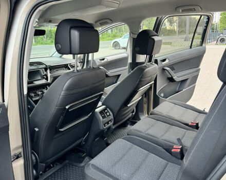 Бежевый Фольксваген Туран, объемом двигателя 0 л и пробегом 227 тыс. км за 16000 $, фото 16 на Automoto.ua