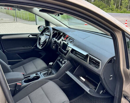 Бежевый Фольксваген Туран, объемом двигателя 0 л и пробегом 227 тыс. км за 16000 $, фото 21 на Automoto.ua