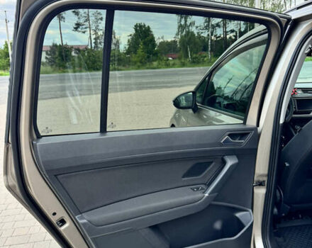 Бежевий Фольксваген Туран, об'ємом двигуна 0 л та пробігом 227 тис. км за 16000 $, фото 10 на Automoto.ua