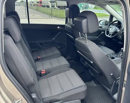 Бежевый Фольксваген Туран, объемом двигателя 0 л и пробегом 227 тыс. км за 16000 $, фото 20 на Automoto.ua