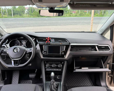 Бежевий Фольксваген Туран, об'ємом двигуна 0 л та пробігом 227 тис. км за 16000 $, фото 16 на Automoto.ua