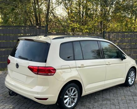 Бежевый Фольксваген Туран, объемом двигателя 2 л и пробегом 46 тыс. км за 10000 $, фото 2 на Automoto.ua