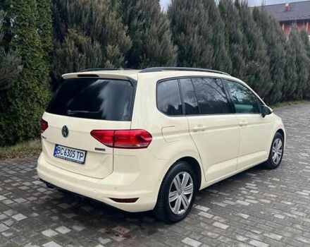 Бежевый Фольксваген Туран, объемом двигателя 1.97 л и пробегом 347 тыс. км за 12999 $, фото 2 на Automoto.ua