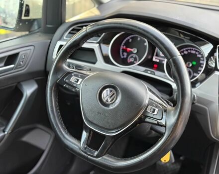 Бежевый Фольксваген Туран, объемом двигателя 2 л и пробегом 46 тыс. км за 10000 $, фото 7 на Automoto.ua