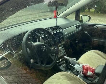 Бежевый Фольксваген Туран, объемом двигателя 1.97 л и пробегом 347 тыс. км за 12999 $, фото 3 на Automoto.ua