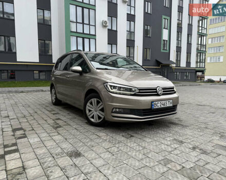 Бежевий Фольксваген Туран, об'ємом двигуна 1.6 л та пробігом 200 тис. км за 19800 $, фото 3 на Automoto.ua