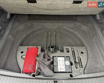 Бежевий Фольксваген Туран, об'ємом двигуна 1.6 л та пробігом 200 тис. км за 19800 $, фото 29 на Automoto.ua