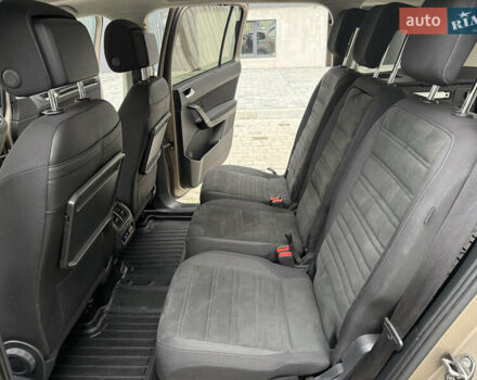 Бежевий Фольксваген Туран, об'ємом двигуна 1.6 л та пробігом 200 тис. км за 19800 $, фото 24 на Automoto.ua