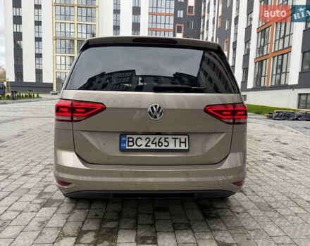 Бежевий Фольксваген Туран, об'ємом двигуна 1.6 л та пробігом 200 тис. км за 19800 $, фото 6 на Automoto.ua