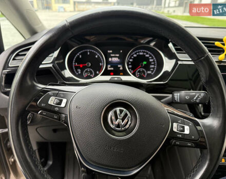 Бежевий Фольксваген Туран, об'ємом двигуна 1.6 л та пробігом 200 тис. км за 19800 $, фото 14 на Automoto.ua