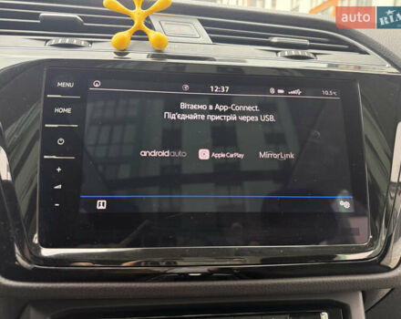 Бежевий Фольксваген Туран, об'ємом двигуна 1.6 л та пробігом 200 тис. км за 19800 $, фото 48 на Automoto.ua