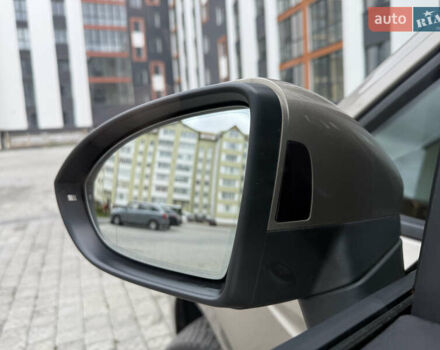 Бежевий Фольксваген Туран, об'ємом двигуна 1.6 л та пробігом 200 тис. км за 19800 $, фото 18 на Automoto.ua