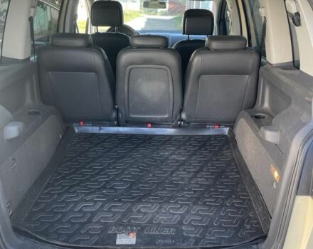 Бежевый Фольксваген Туран, объемом двигателя 2 л и пробегом 243 тыс. км за 9500 $, фото 6 на Automoto.ua