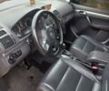 Бежевый Фольксваген Туран, объемом двигателя 2 л и пробегом 250 тыс. км за 12000 $, фото 5 на Automoto.ua