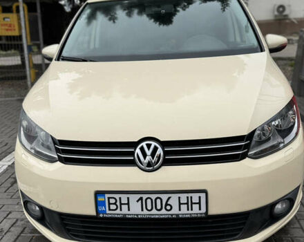 Бежевий Фольксваген Туран, об'ємом двигуна 1.97 л та пробігом 364 тис. км за 8250 $, фото 1 на Automoto.ua