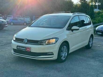 Фольксваген Туран 2018 в Виннице на Automoto.ua Бежевый Фольксваген Туран, объемом двигателя 2 л и пробегом 252 тыс. км за 14840 $, фото 1 на Automoto.ua